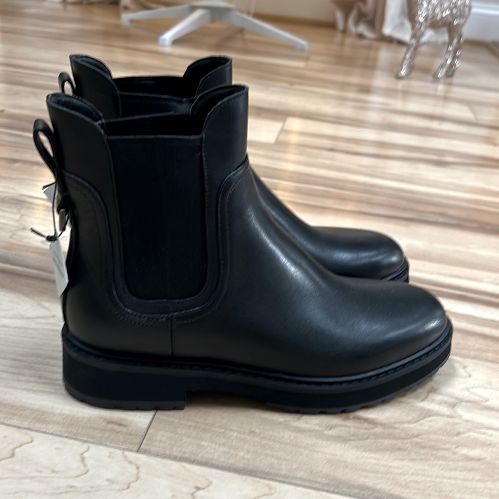 NWT Cole Haan Greenwich Chelsea Boots